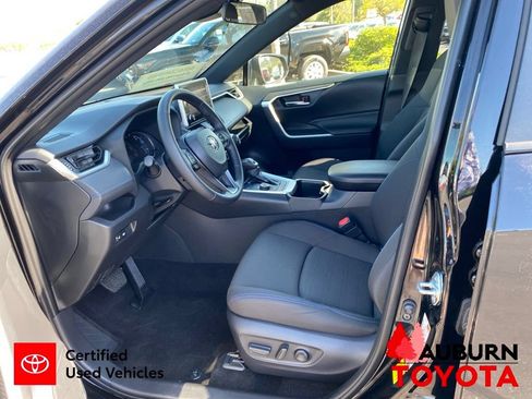 Certified 2025 Toyota RAV4 SE AWD/4WD image 30