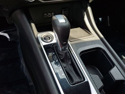 Used 2021 Nissan Sentra SV FWD image 16