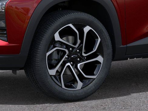 New 2026 Chevrolet Trax RS w/ Sunroof Package FWD image 9