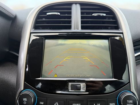 Used 2016 Chevrolet Malibu LTZ image 25