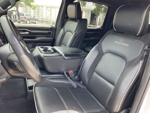 Used 2025 RAM 1500 Laramie AWD/4WD image 25