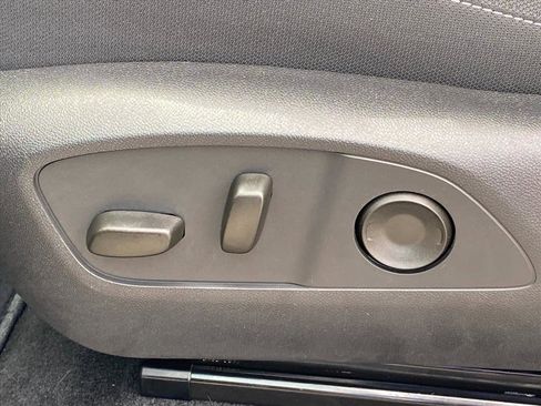 New 2026 Chevrolet Traverse LT w/ Sun and Wheel Package image 14