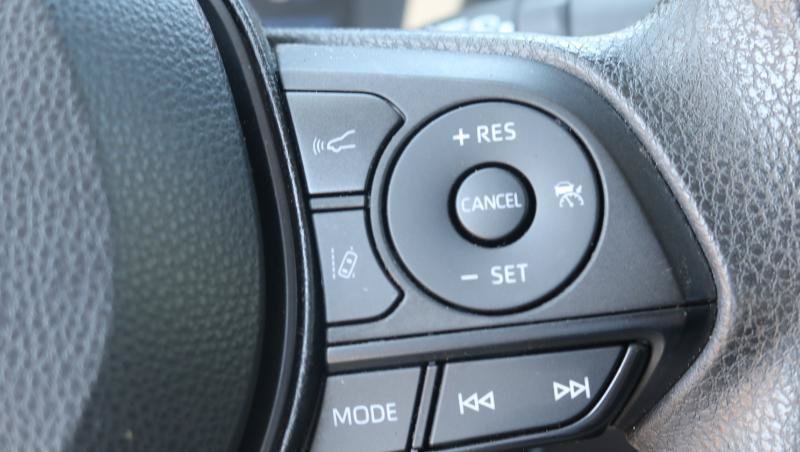 Used 2022 Toyota Corolla LE FWD image 9