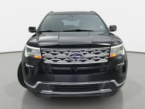 Used 2019 Ford Explorer Limited w/ Class III Trailer Tow Package image 2