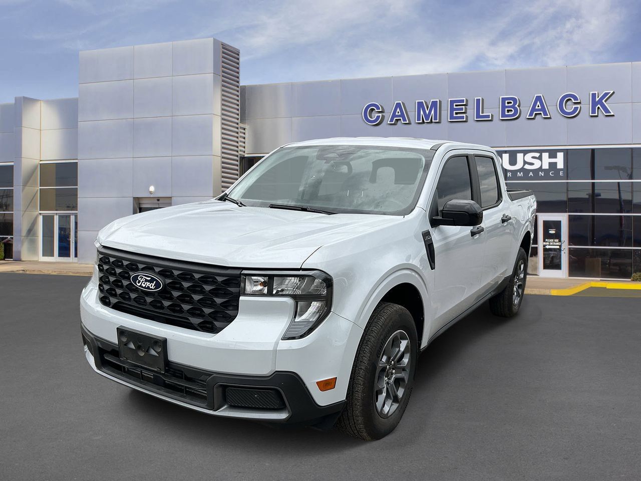 Used 2025 Ford Maverick XLT w/ XLT Luxury Package AWD/4WD image 2