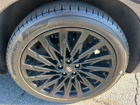 Used 2024 Hyundai Santa Fe Calligraphy image 12