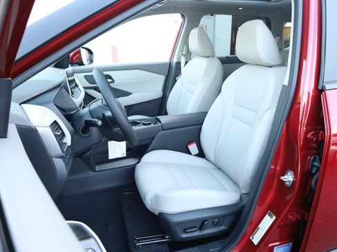 New 2026 Nissan Rogue SV w/ SV Premium Package image 10