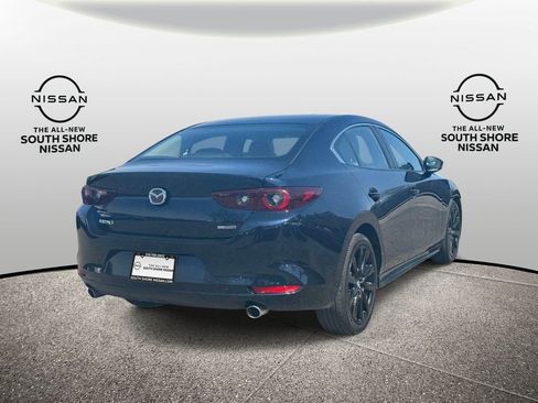 Used 2024 MAZDA MAZDA3 s FWD image 5