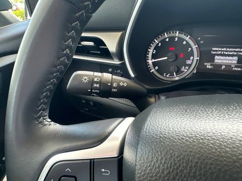 Certified 2025 Toyota Highlander XLE AWD/4WD image 27