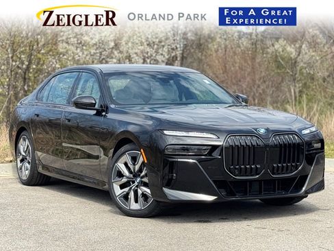 New 2026 BMW 760i xDrive w/ Executive Package AWD/4WD image 1