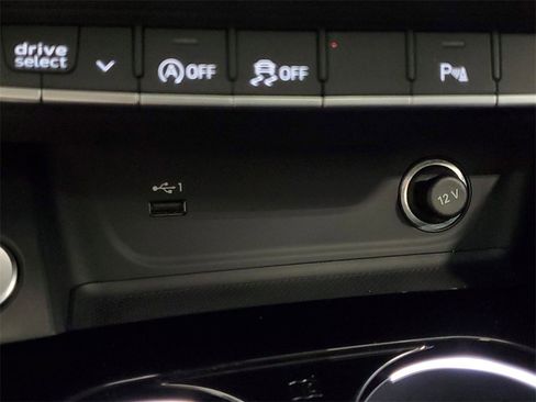 Used 2021 Audi A4 2.0T Premium Plus w/ Premium Plus Package image 22