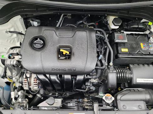 Used 2025 Kia Soul S FWD image 30