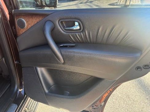 Used 2012 INFINITI QX56 4WD w/ Deluxe Touring Pkg image 56