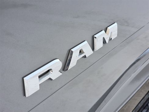 Used 2024 RAM 2500 Big Horn image 7