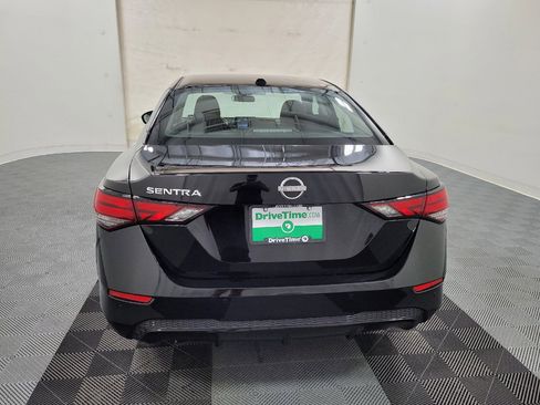 Used 2025 Nissan Sentra SV FWD image 6