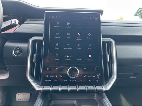 Certified 2024 GMC Acadia Elevation image 25