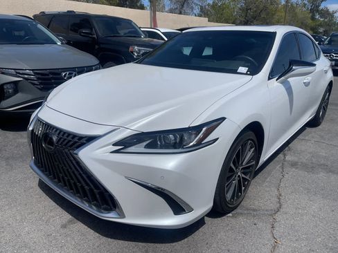 Used 2023 Lexus ES 350 w/ Premium Package FWD image 2