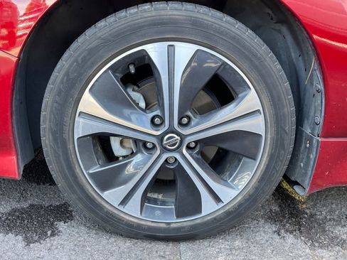 Used 2018 Nissan Leaf SV w/ SV Technology Package FWD image 15