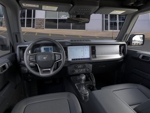 New 2025 Ford Bronco Badlands image 9
