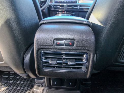 Used 2025 Lincoln Corsair Reserve w/ Equipment Group 202A AWD/4WD image 10