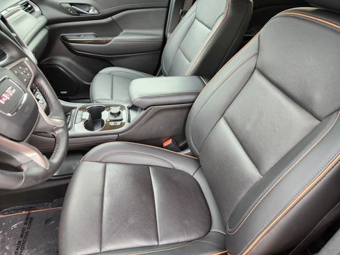 Used 2023 GMC Acadia AT4 w/ Technology Package image 9