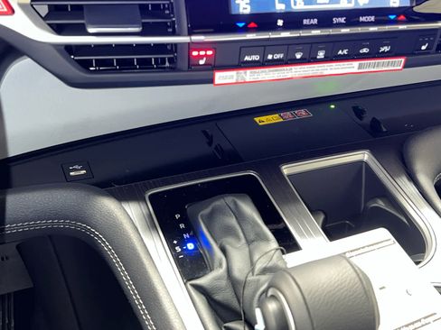 New 2026 Toyota Sienna XLE image 26