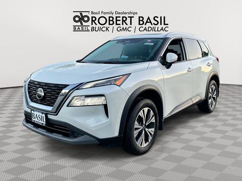 Used 2021 Nissan Rogue SV FWD image 1