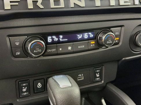 Used 2025 Nissan Frontier SL AWD/4WD image 22