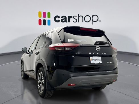 Used 2022 Nissan Rogue SV w/ SV Premium Package image 3
