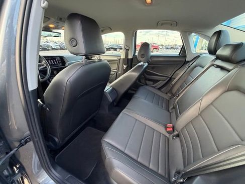 Used 2024 Volkswagen Jetta SE image 18