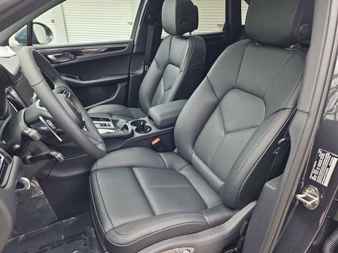 New 2026 Porsche Macan AWD/4WD image 12