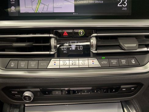 Used 2023 BMW M440i Convertible w/ Premium Package RWD image 21