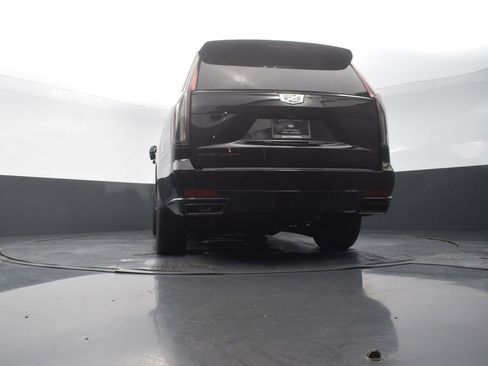 Used 2023 Cadillac Escalade ESV Sport w/ LPO, ONYX Package AWD/4WD image 53