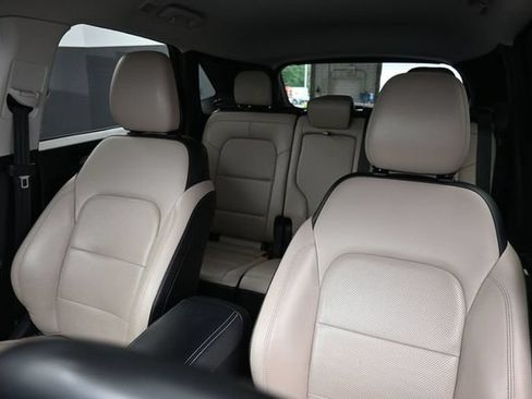 Used 2022 Ford Escape SEL FWD image 14