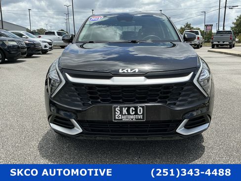Used 2023 Kia Sportage LX FWD image 8