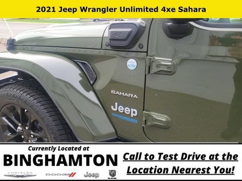 Used 2021 Jeep Wrangler Unlimited Sahara w/ Dual Top Group AWD/4WD image 8