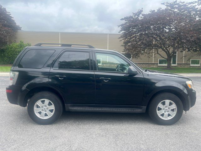 Used 2010 Mercury Mariner 2WD image 2