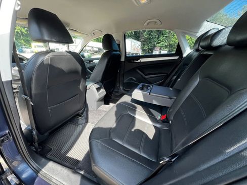 Used 2012 Volkswagen Passat 2.5 SE FWD image 10