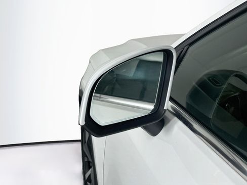 Used 2023 Volvo XC40 B4 Plus w/ Protection Package Premier FWD image 16