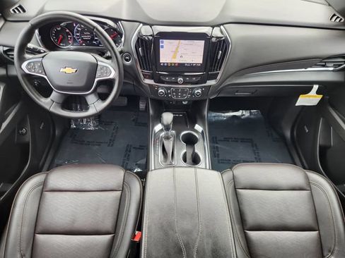 Used 2024 Chevrolet Traverse High Country FWD image 28