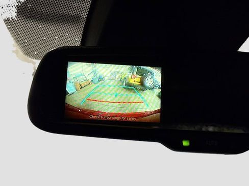 Used 2018 Toyota C-HR XLE image 14