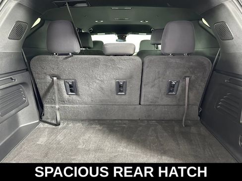 Used 2024 Chevrolet Traverse LT w/ LPO, Floor Liner Package FWD image 29