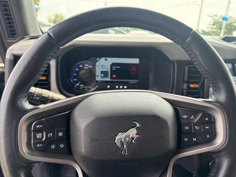 Used 2022 Ford Bronco Badlands image 27