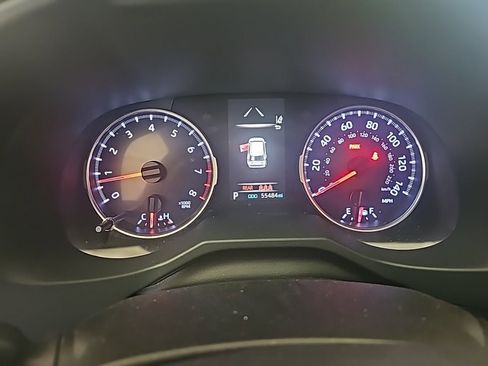 Used 2019 Toyota RAV4 LE image 9