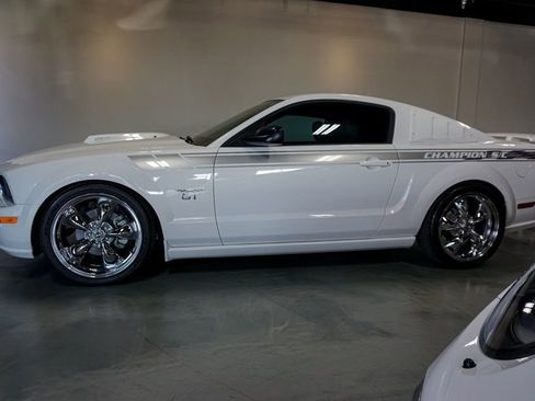 Used 2007 Ford Mustang GT image 26