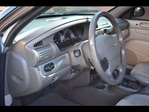 Used 2006 Chrysler Sebring Touring FWD image 19