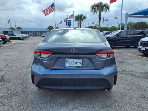 Used 2025 Toyota Corolla LE FWD image 22