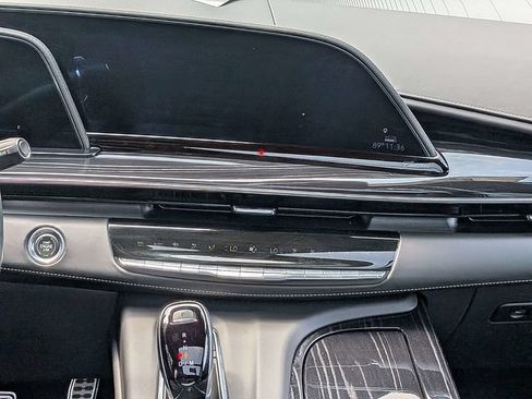 Certified 2023 Cadillac Escalade V w/ Heavy-Duty Trailer Package AWD/4WD image 19