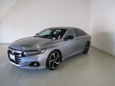 Used 2022 Honda Accord Sport image 1