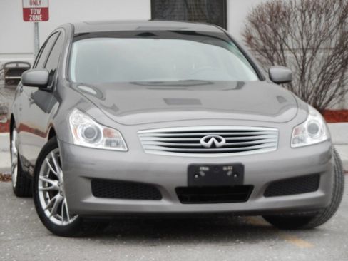 Used 2007 INFINITI G35 Journey w/ Performance Tire & Wheel Pkg image 5